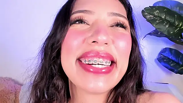 Miss veronicaa2 online show from 05.21.26