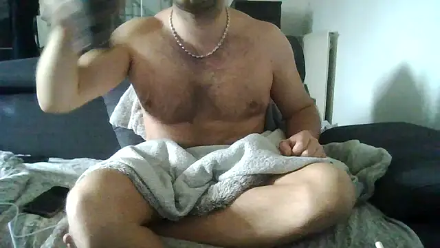 Snapshot of Zer_oki chatting on 04.15.26 Zer oki online show from 04.15.26