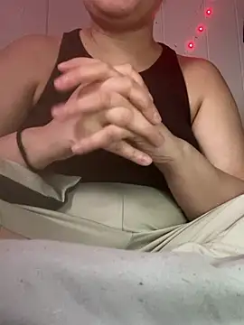 Snapshot of UnshavenPussyLoversonly chatting on 03.17.25 UnshavenPussyLoversonly online show from 03.17.25