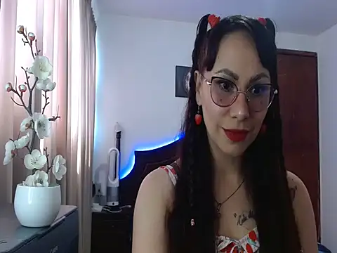 AloLovely  online show from 03.25.26