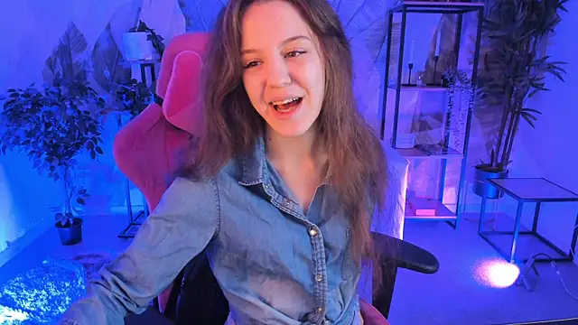 MilaStoyne online show from 12.01.25