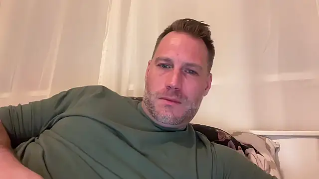 Christian87xxx online show from 11.12.25