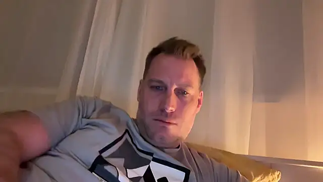 Christian87xxx online show from 12.13.25