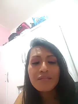 Snapshot of Dehtrans chatting on 10.29.25 Dehtrans online show from 10.29.25