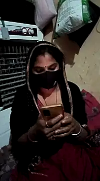 Snapshot of Jyoti5566 chatting on 02.05.25 Jyoti5566 online show from 02.05.25