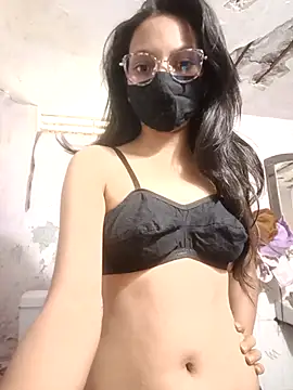 Snapshot of niharika789 chatting on 12.14.25 niharika789 online show from 12.14.25