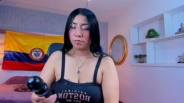 Nohemi louse online show from 06.25.26