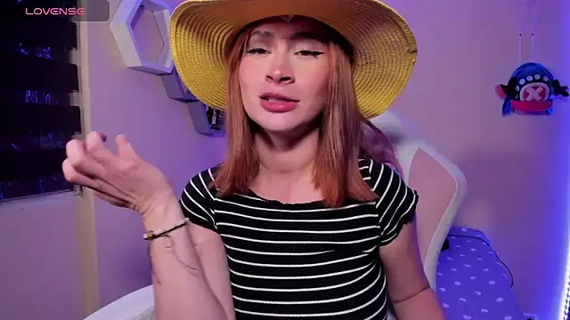 Snapshot of chloe_rockss_ chatting on 02.08.25 chloe rockss online show from 02.08.25