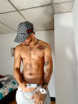 Niick01  online show from 09.10.25