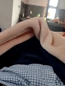 Snapshot of Hot_funky_boy chatting on 12.21.25 Hot funky boy online show from 12.21.25