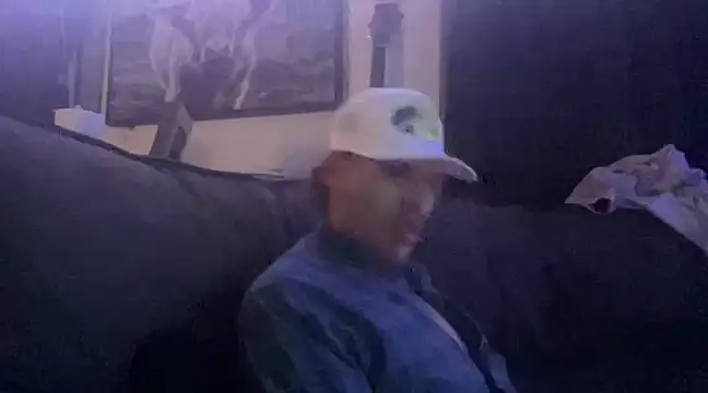 Snapshot of buckincowboy chatting on 03.19.25 buckincowboy online show from 03.19.25