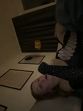 Snapshot of chaanntyy chatting on 10.20.25 chaanntyy online show from 10.20.25