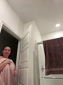 Snapshot of Chubby-Kat50 chatting on 02.18.26 Chubby-Kat50 online show from 02.18.26