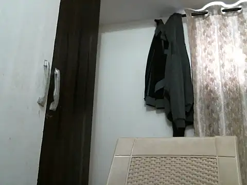 Snapshot of indianhairybull chatting on 02.24.26 indianhairybull online show from 02.24.26