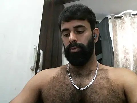 Snapshot of indianhairybull chatting on 03.10.26 indianhairybull online show from 03.10.26