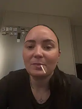 Snapshot of Orgasmille chatting on 03.03.25 Orgasmille online show from 03.03.25