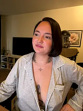 Snapshot of Orgasmille chatting on 09.22.25 Orgasmille online show from 09.22.25