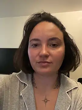 Snapshot of Orgasmille chatting on 09.26.25 Orgasmille online show from 09.26.25