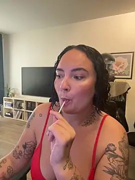 Snapshot of Orgasmille chatting on 09.28.25 Orgasmille online show from 09.28.25