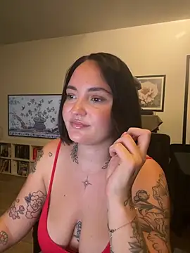 Snapshot of Orgasmille chatting on 09.29.25 Orgasmille online show from 09.29.25