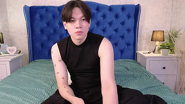 Snapshot of just_gay_ chatting on 03.07.25 just gay  online show from 03.07.25