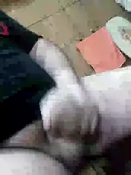 Snapshot of NAvoglia chatting on 01.30.25 NAvoglia online show from 01.30.25