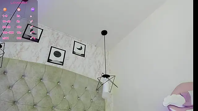 Raichell  online show from 04.30.26