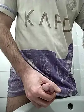 Snapshot of Mfchefe chatting on 11.04.25 Mfchefe online show from 11.04.25