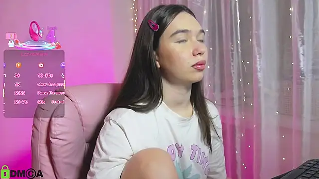 Snapshot of Arianahot777 chatting on 11.07.25 Arianahot777 online show from 11.07.25