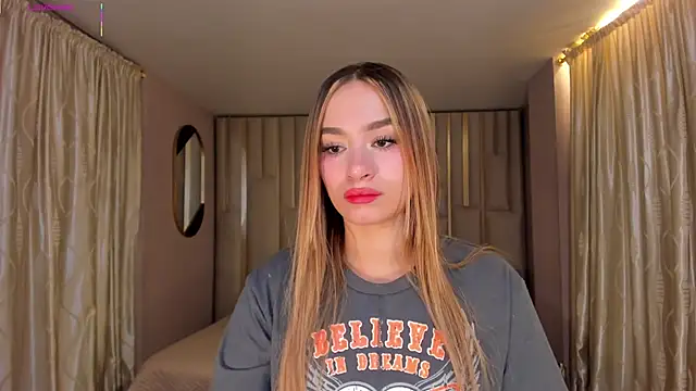 AmaiaHaywood online show from 10.17.25