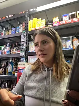 Andrea18 blonde online show from 04.23.26