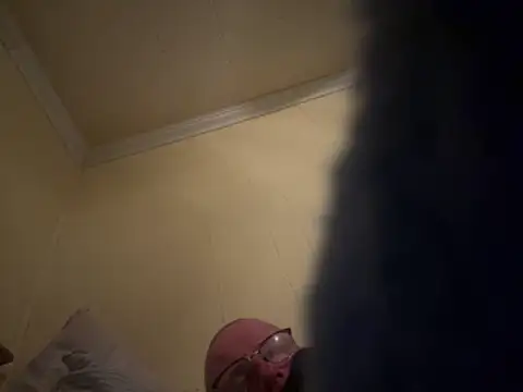 Snapshot of ClimbedCaelum chatting on 12.14.25 ClimbedCaelum online show from 12.14.25