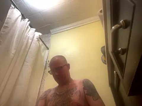 Snapshot of ClimbedCaelum chatting on 01.12.26 ClimbedCaelum online show from 01.12.26