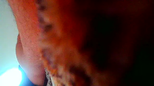 Snapshot of balkis30 chatting on 12.18.25 balkis30 online show from 12.18.25