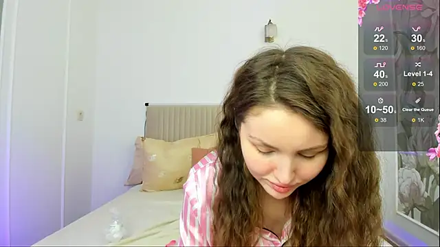 Lora Rosee online show from 02.11.25