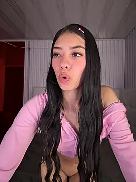 Snapshot of TayylorSexx chatting on 05.15.26 TayylorSexx online show from 05.15.26
