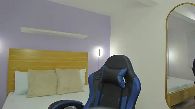tiffanny doll  online show from 05.04.26