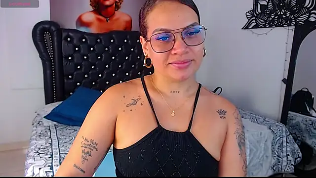 Taliana36 online show from 10.22.25