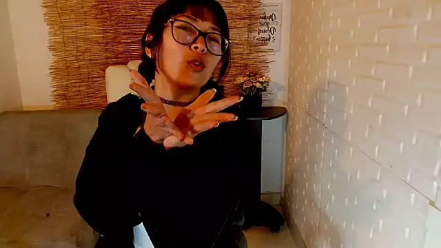 Snapshot of Luna_7_777 chatting on 03.19.25 Luna 7 777 online show from 03.19.25