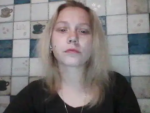 Snapshot of Anna_wey chatting on 06.18.26 Anna wey online show from 06.18.26