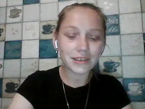 Snapshot of Anna_wey chatting on 06.22.26 Anna wey online show from 06.22.26