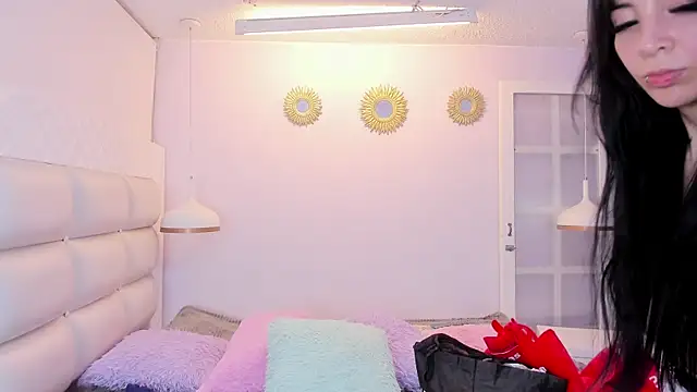 Snapshot of Hiyakasudere chatting on 10.23.25 Hiyakasudere online show from 10.23.25