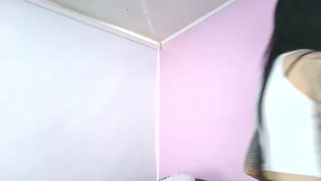 Snapshot of Hiyakasudere chatting on 10.24.25 Hiyakasudere online show from 10.24.25