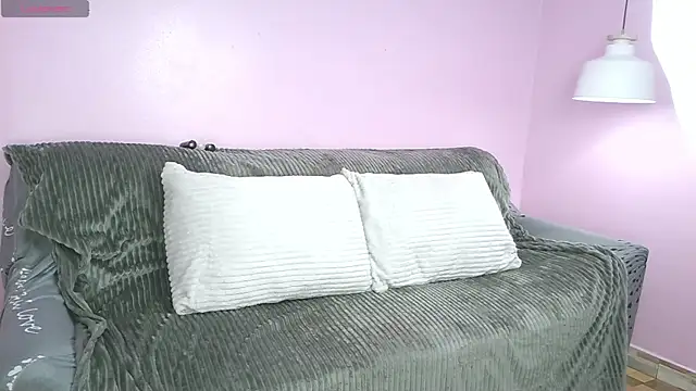 Snapshot of Hiyakasudere chatting on 12.05.25 Hiyakasudere online show from 12.05.25