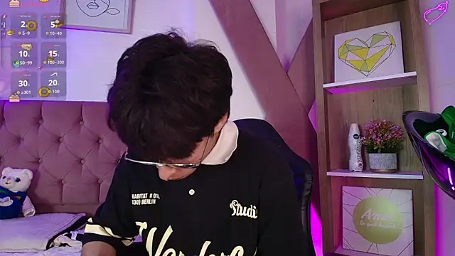 PepperTwink online show from 11.03.25