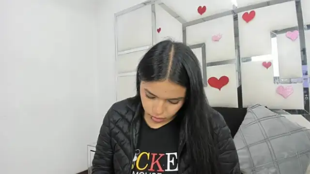 ZoeWan69 online show from 02.14.26