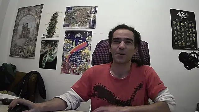 ReyDeBotones online show from 04.19.26