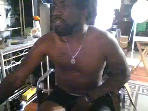 Snapshot of BigDMann40 chatting on 02.09.25 BigDMann40 online show from 02.09.25