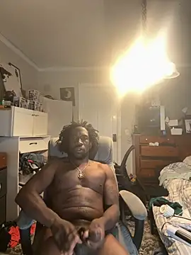 Snapshot of BigDMann40 chatting on 10.20.25 BigDMann40 online show from 10.20.25