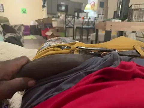 Snapshot of BigDMann40 chatting on 11.06.25 BigDMann40 online show from 11.06.25